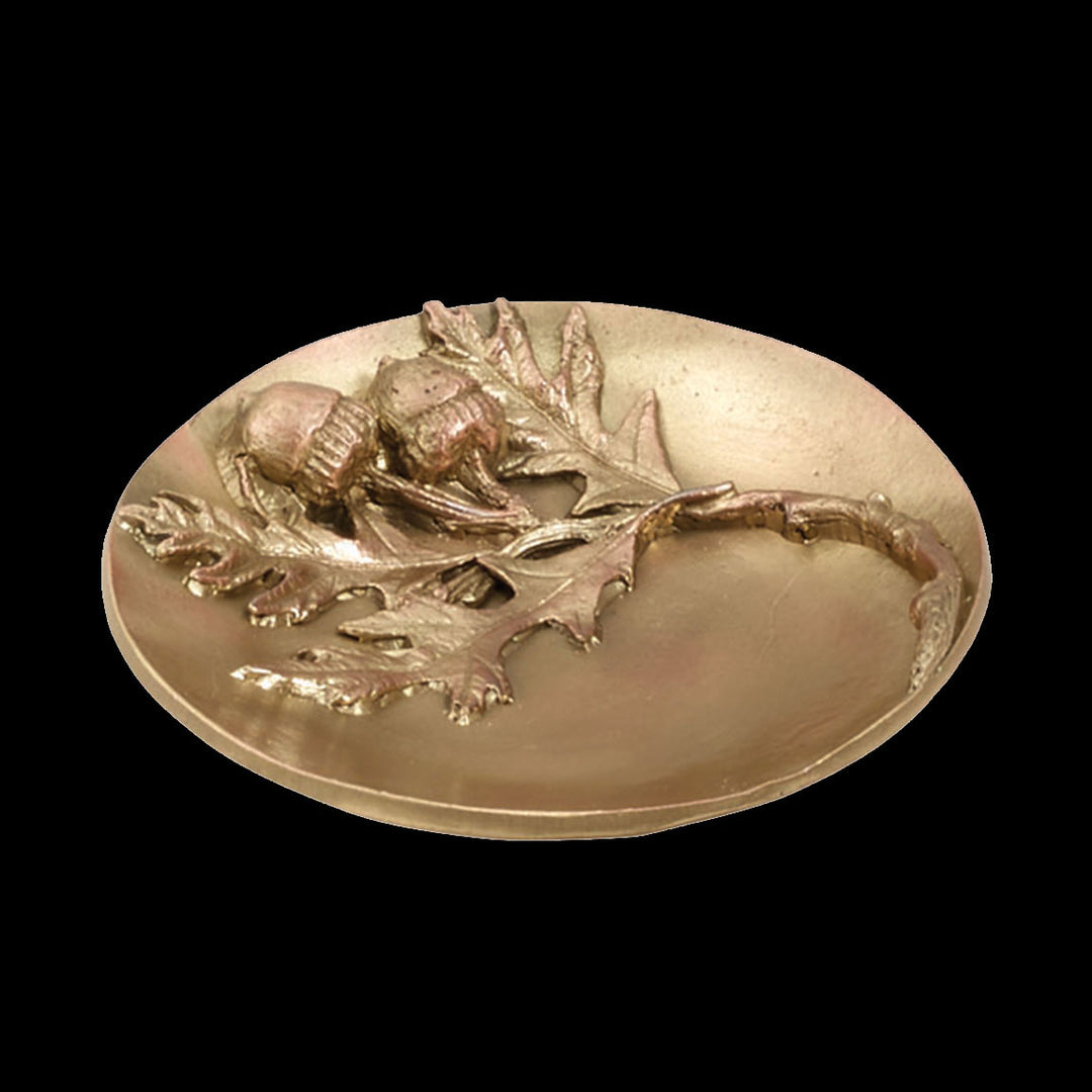 Image of the Michael Michaud Oak Leaf Dish on a black background