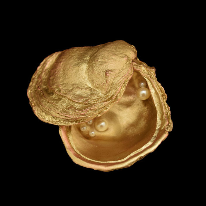 Image of the Michael Michaud Oyster with Pearls Box on a black background