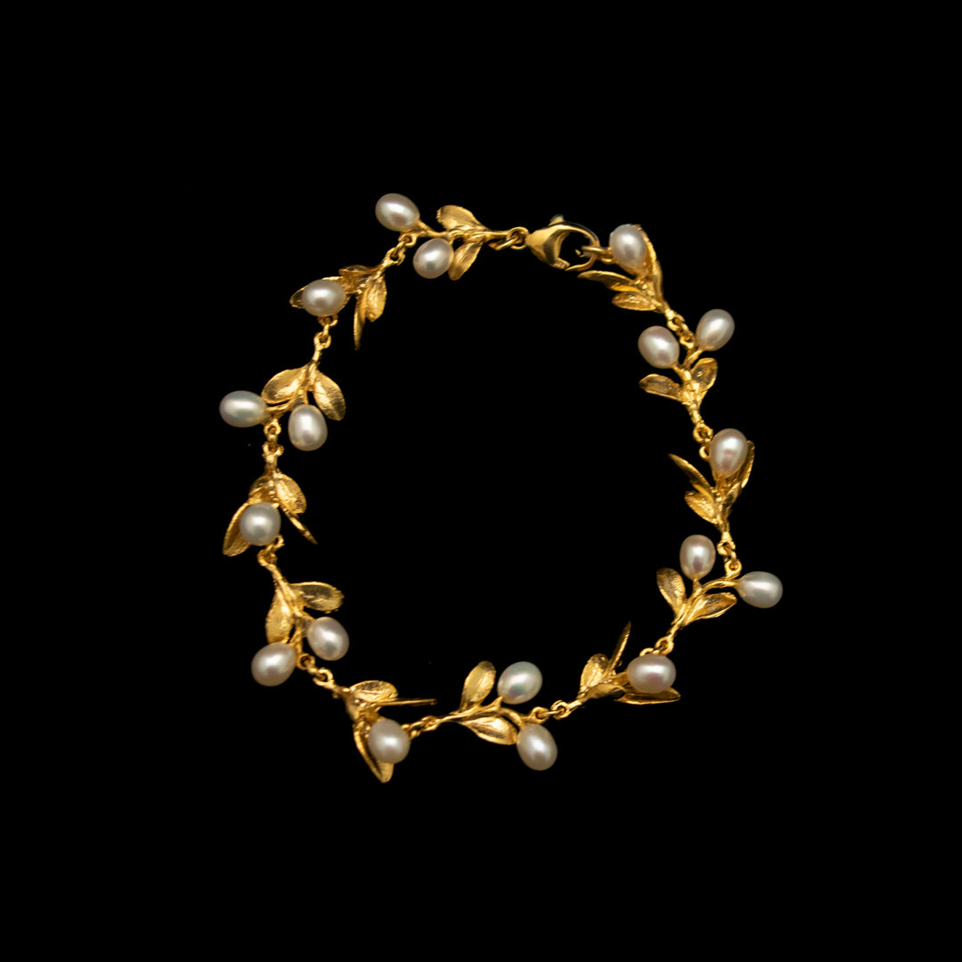 Image of the Michael Michaud Fine Boxwood Bracelet on a black background