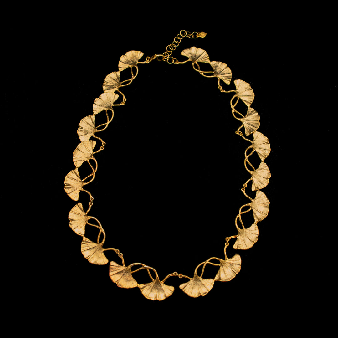 Image of the Michael Michaud Fine Ginkgo Necklace - Contour on a black background