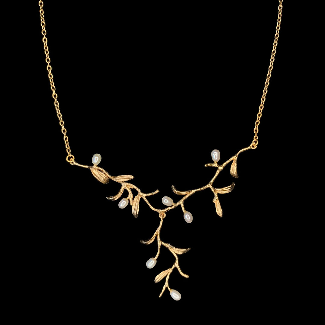 Image of the Michael Michaud Fine Night Willow Necklace on a black background
