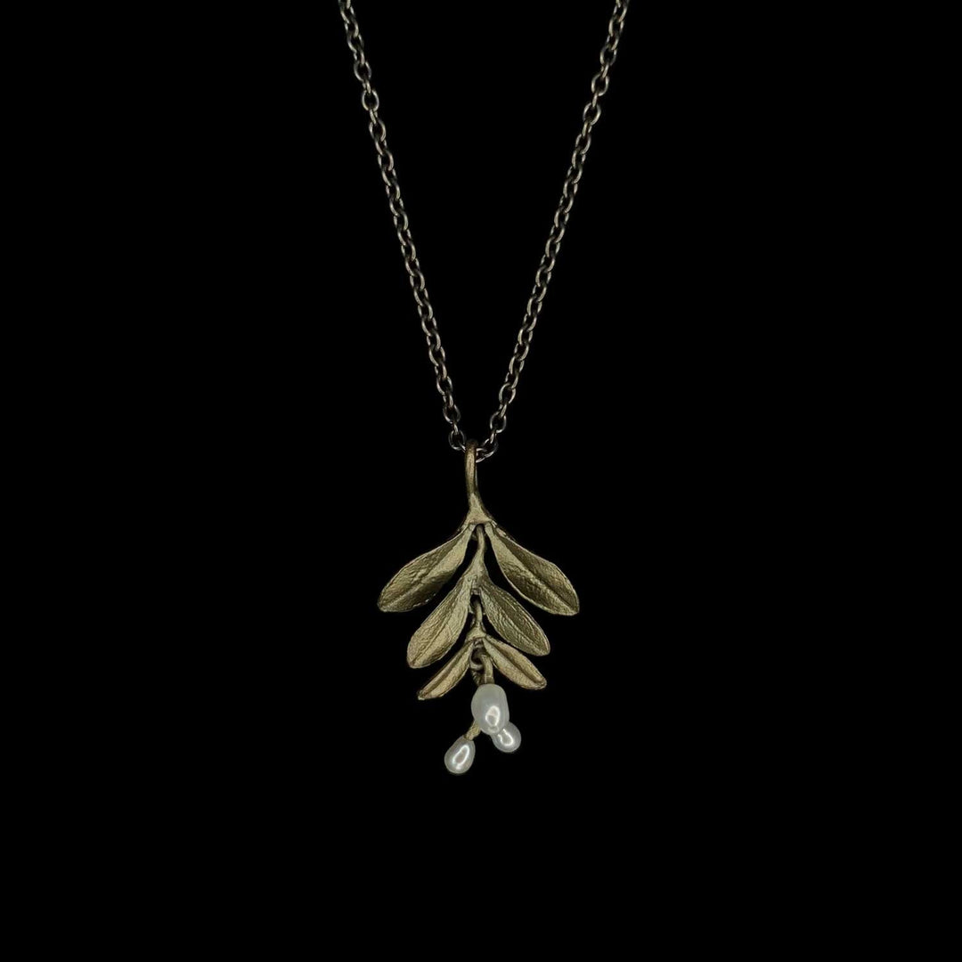 Image of the Michael Michaud Garden Vine Pendant on a black background